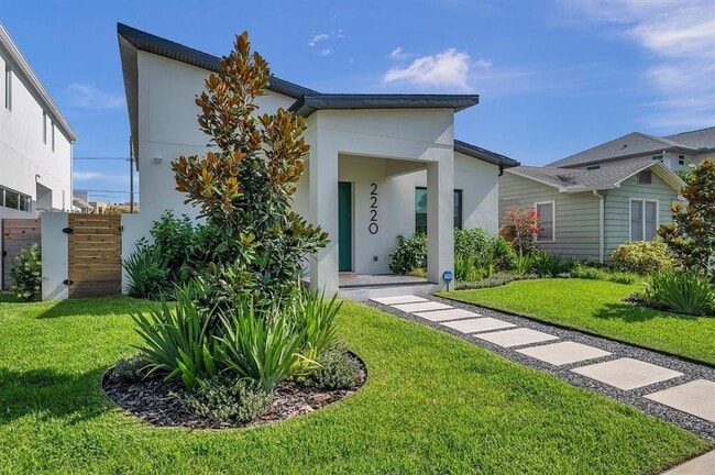 Foto del edificio - 2220 2nd Ave N