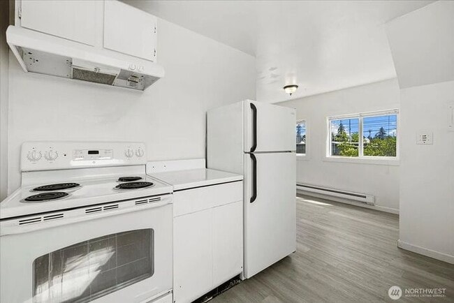 Building Photo - 3734 S M St