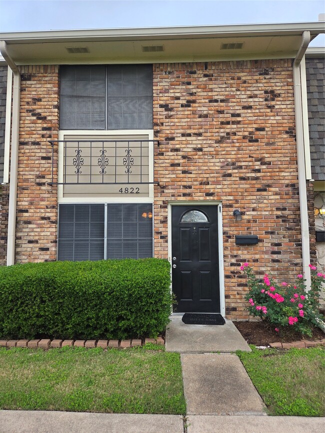 Building Photo - 4822 Milwee St