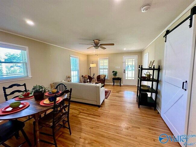 Foto del edificio - 1529 Mckinley Ave NE