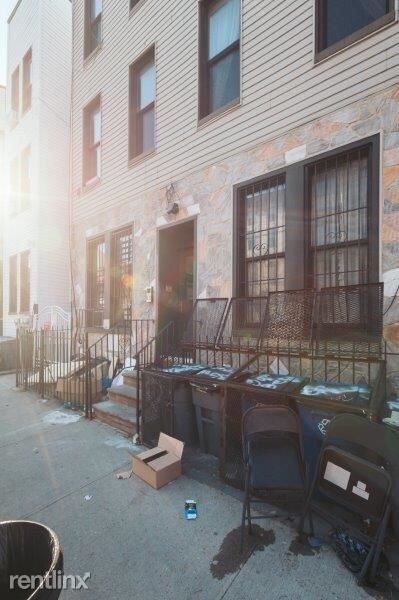 Building Photo - 2 br, 1 bath Apartment - 179 Jefferson St
