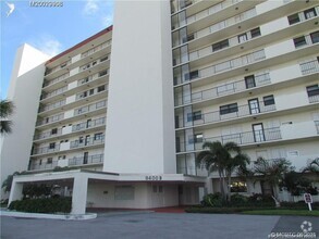 Building Photo - 9400 S Ocean Dr