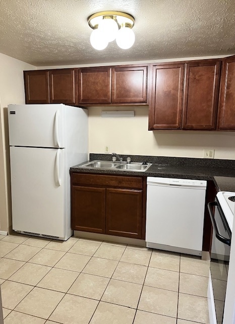 kitchen - Crystal Shores Community