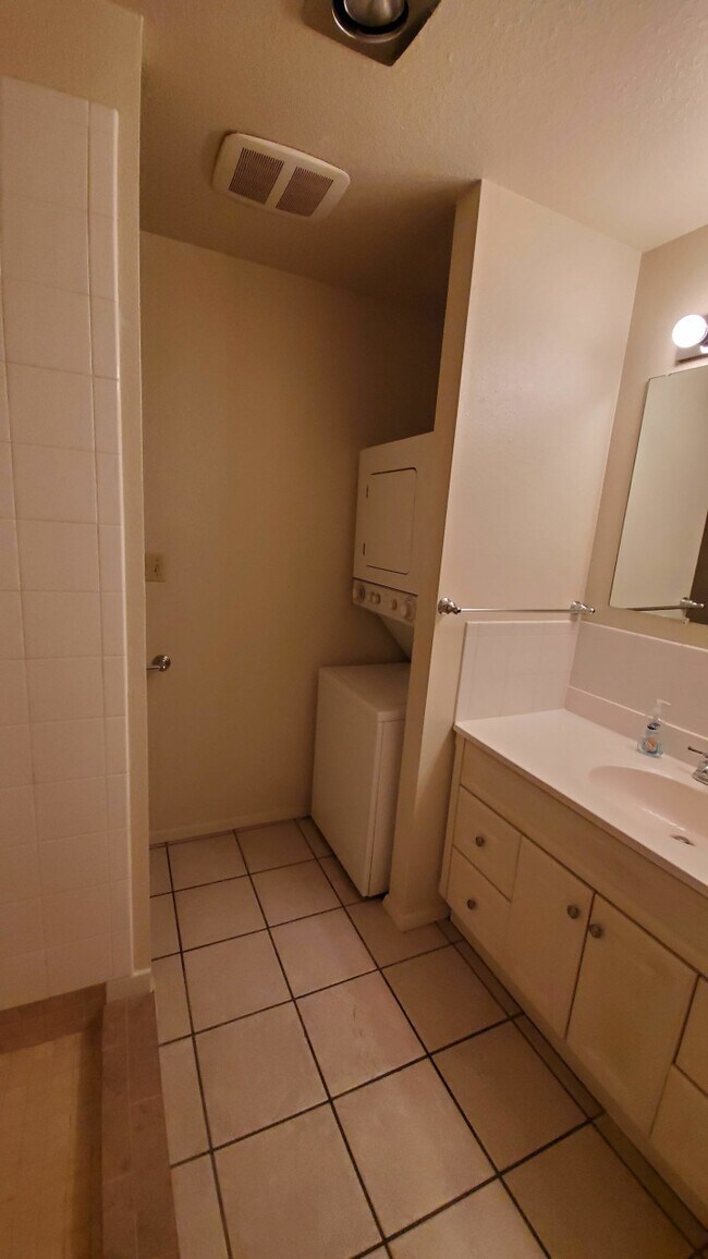 Foto del edificio - 2nd St Apartment