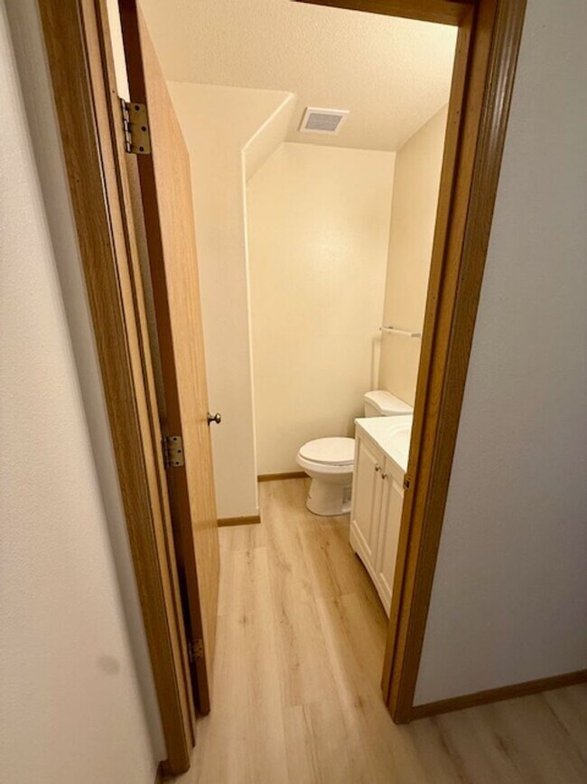 Foto del edificio - Charming 3 Bed, 1.5 Bath Unit in the Heart...