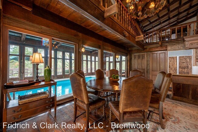 Building Photo - 3 br, 2.5 bath House - 1262 Hitt Lane
