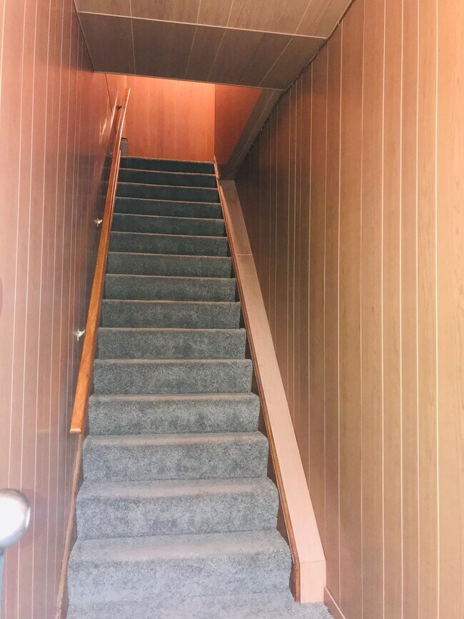 Foto del edificio - 7817 W Belmont Ave