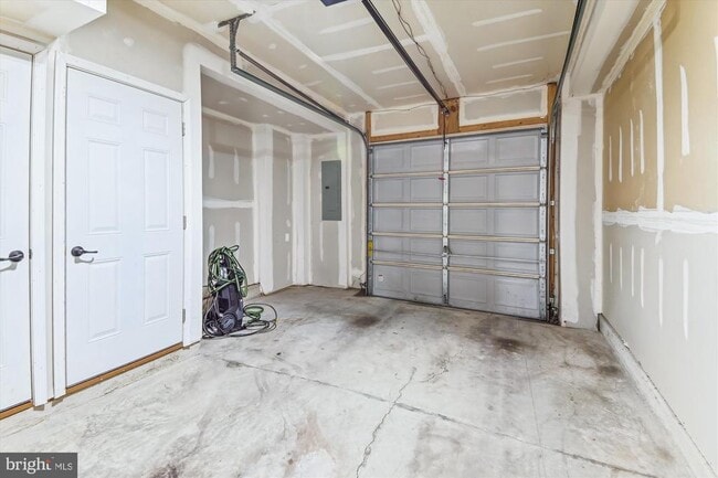 Building Photo - 7226 Abbey Road