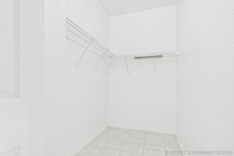 Building Photo - 3610 SW Margela St