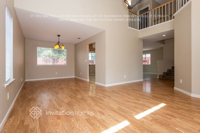 Building Photo - 8448 Bramble Bush Cir