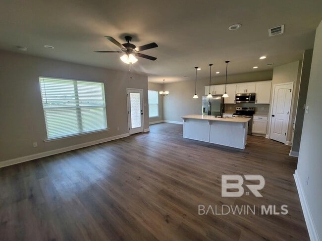 Building Photo - 1056 Stella Rd