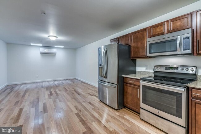 Building Photo - 4122 Haverford Ave