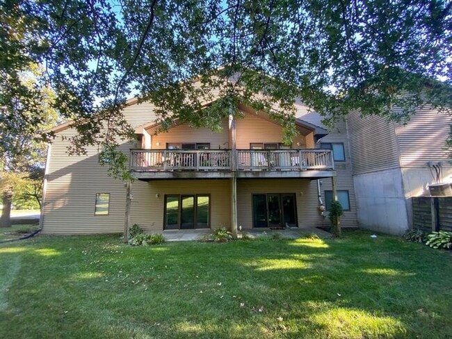 Building Photo - $1,215 | 2 Bedroom, 2 Bathroom CONDO | Designed for Ages 55+ | PET Friendly* | Available for Nove...