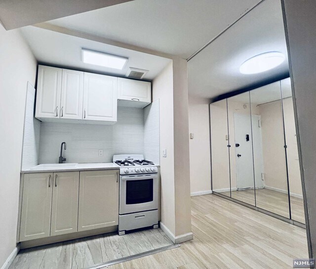 Foto del edificio - 411 Park Pl