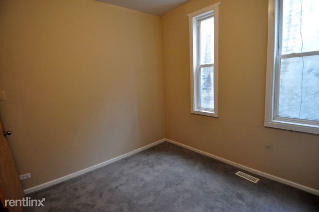 Foto del edificio - 2 br, 1 bath Apartment - 6620 S Ingleside Ave