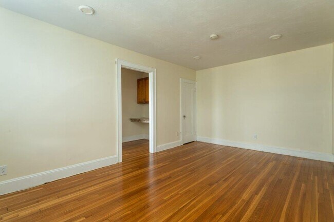 Foto del edificio - 140 Highland Ave