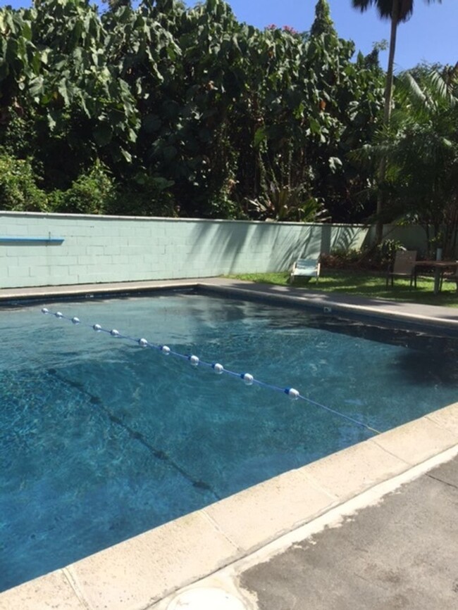 Building Photo - Lease Pending - Mauna Loa Shores Condo
