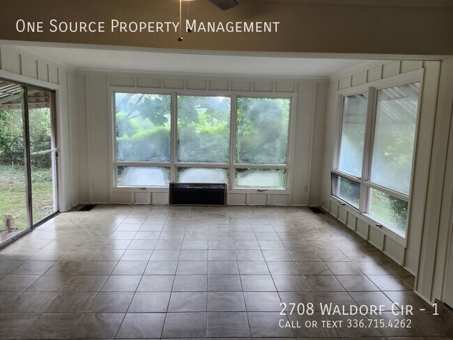 Foto del edificio - 2708 Waldorf Cir
