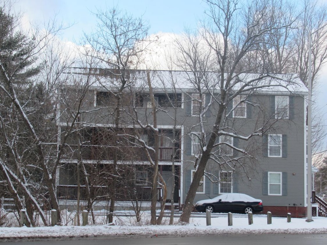 Primary Photo - 2 New Gorham Rd