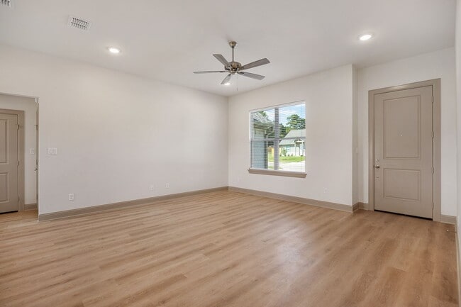 Foto del edificio - 3194 Dogwood Pk Blvd