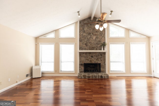 Foto del edificio - 3510 Yarmouth Hill
