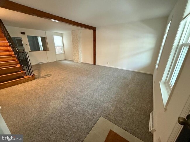 Building Photo - 601 Hawley St