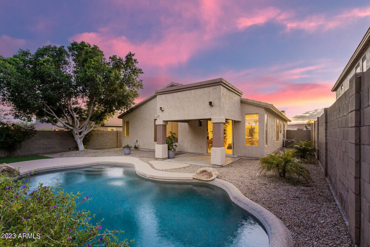 Foto principal - 16627 S 16th Dr