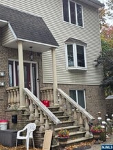 Building Photo - 25 Elm Ave