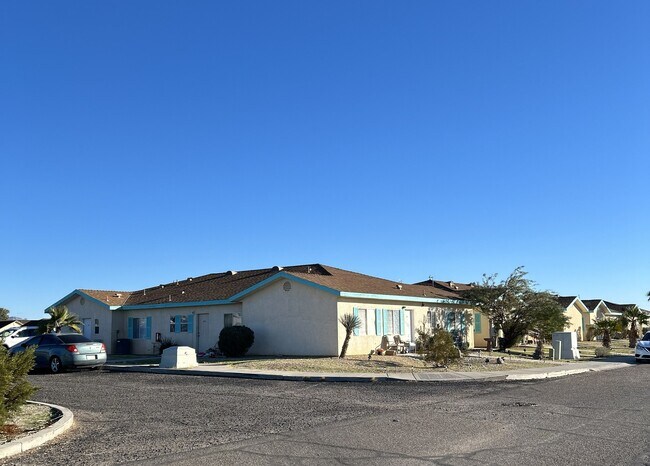Foto del edificio - 1559 Courtney Place (95 Courtney, LLC)