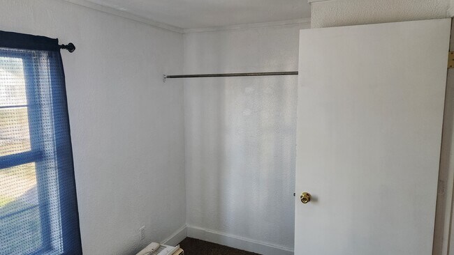 Foto del edificio - 621-611 11th St
