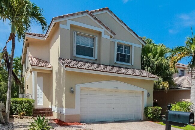 Building Photo - 9724 NW 1st Manor