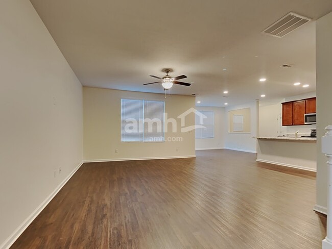 Building Photo - 6605 Shooting Star Dr