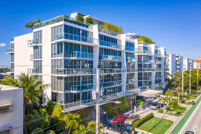 Building Photo - Kai at Bay Harbor Islands