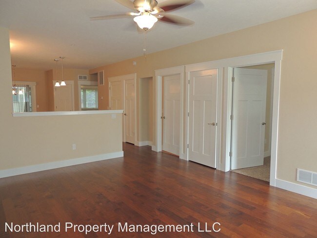 Building Photo - 427 Munson Pl
