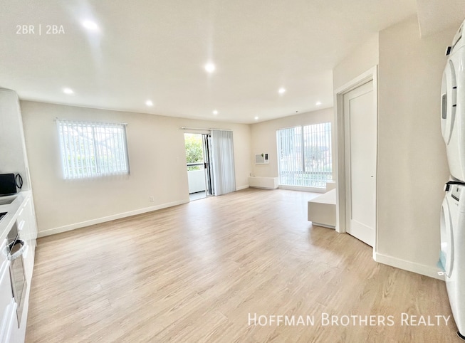 Foto principal - 858 S Ardmore Ave