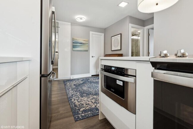 Foto del edificio - 2 bedroom in Chicago IL 60660