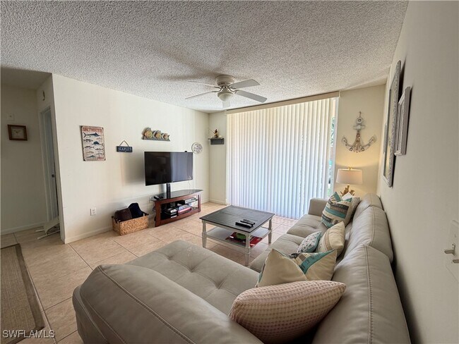 Foto del edificio - 1220 Wildwood Lakes Blvd