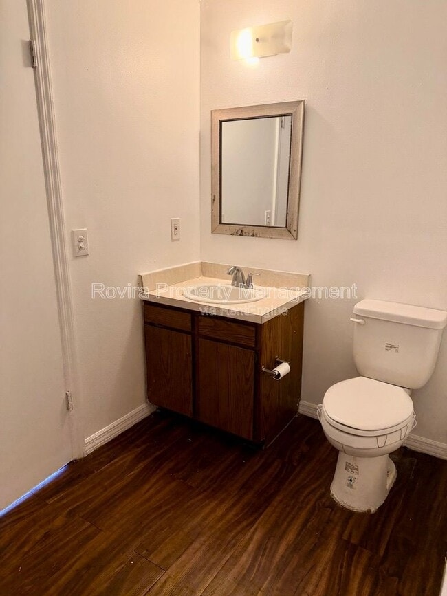 Photo - 1809 Bronson Dr Apartment