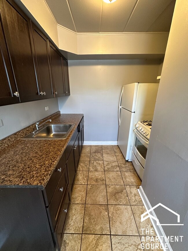 Foto del edificio - 3810 25th Ave