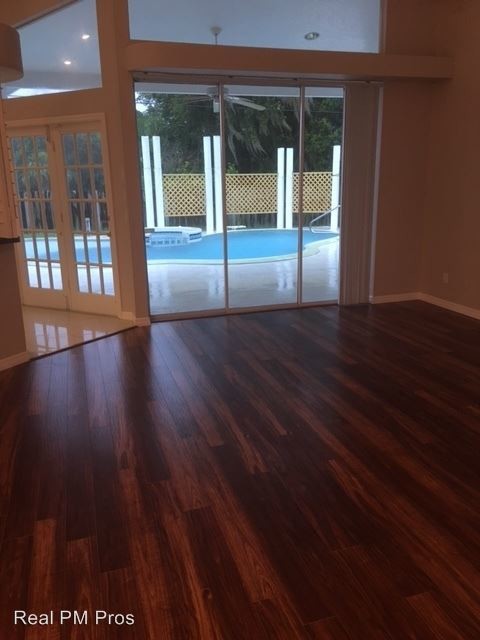 Foto del edificio - 22309 Peachland Blvd
