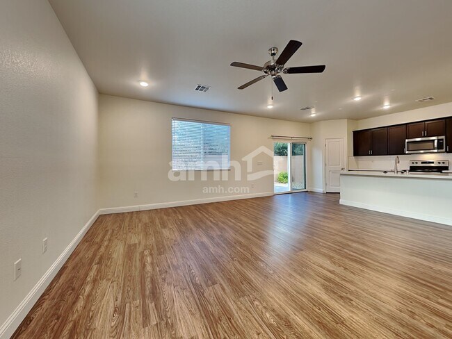Building Photo - 728 Sienna Rising Drive