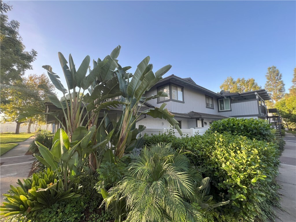 6548 Woodburn Ln Unit 13, Yorba Linda, CA 92886 Condo for Rent in