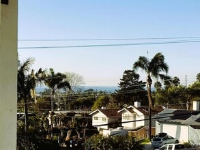 Building Photo - 1305 Blue Sky Dr