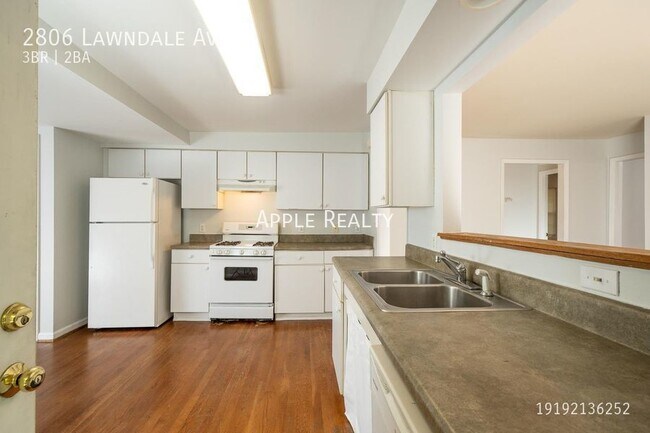 Building Photo - 2806 Lawndale Ave - Available mid June