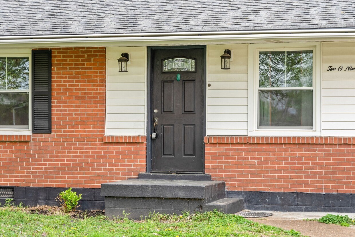 Foto principal - 209 Park Ln