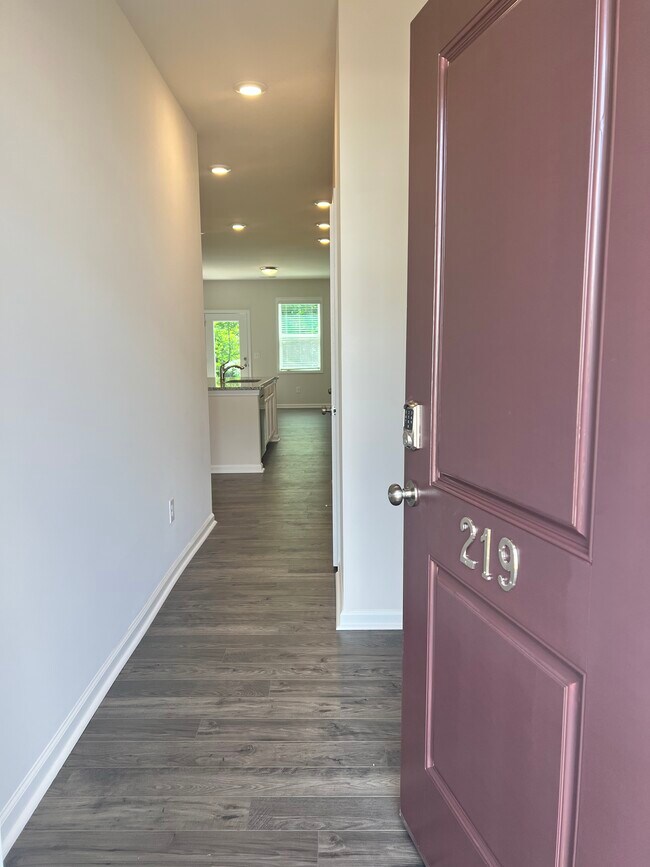 Entryway - 219 Norse Creek Dr