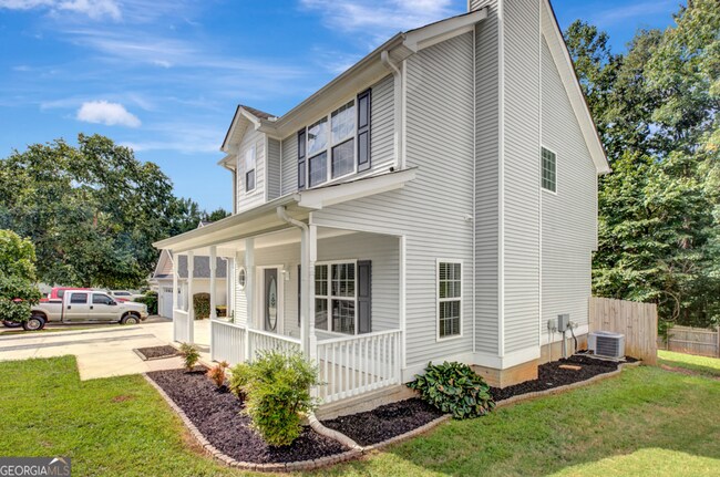 Building Photo - Great 3 bedroom, 2.5 bath in Newnan!