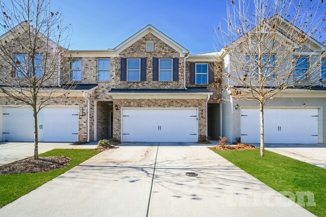 Interior Photo - Tricon Trickum Hill