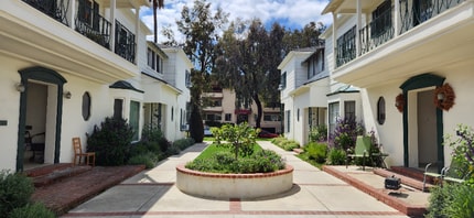 Building Photo - 224 S Tower Dr Building Photo - 224 S Tower Dr