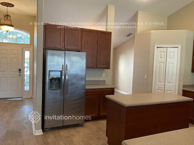 Foto del edificio - 151 Blackstone Creek Rd